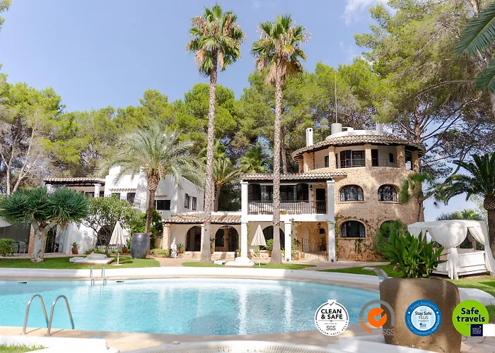 San Antonio (Ibiza) Villas with private pool