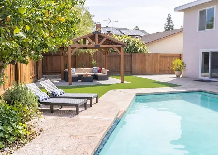 Santa Ana Villas with private pool