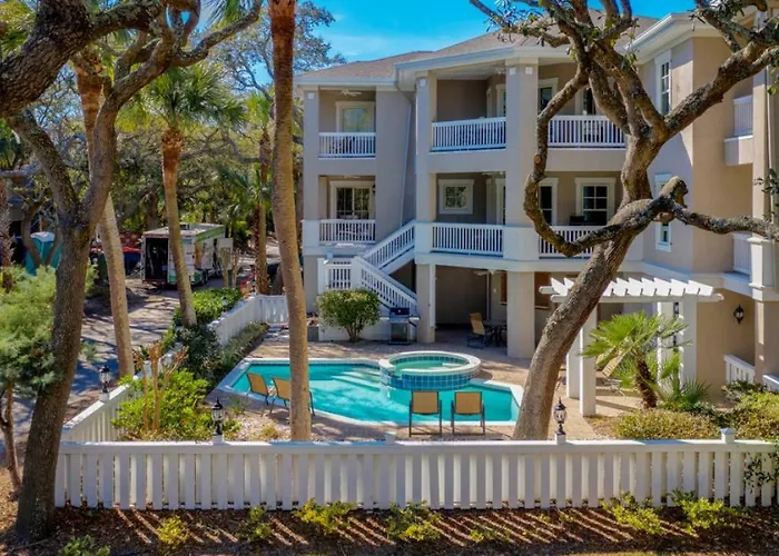 Hilton Head Island Villas with private pool